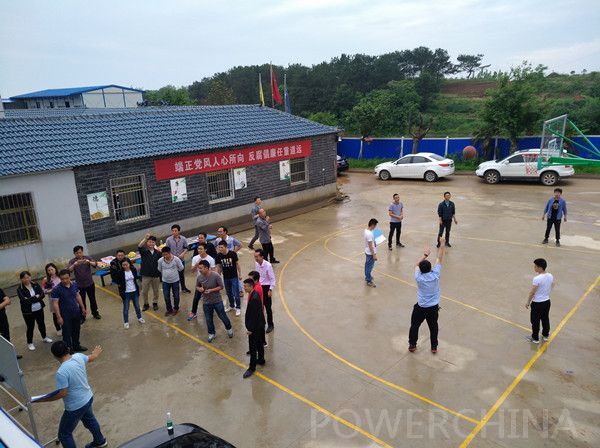 �����־ֶ����(xi��ng)Ŀ�M���_չ�c����һ���Ļ��ʘ����(d��ng)